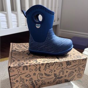 BNIB Jan & Jul lined waterproof boots